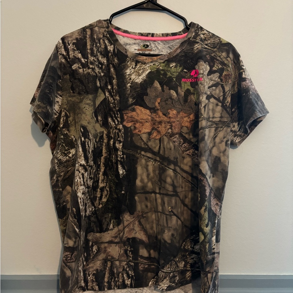 Mossy Oak Brown and Green Camouflage Short Sleeve Tee